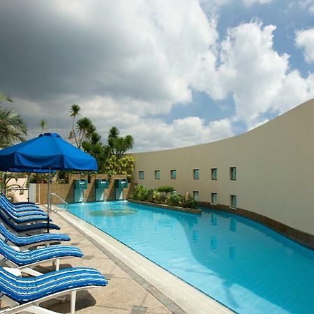 Fraser Place Manila Μακάτι Εξωτερικό φωτογραφία